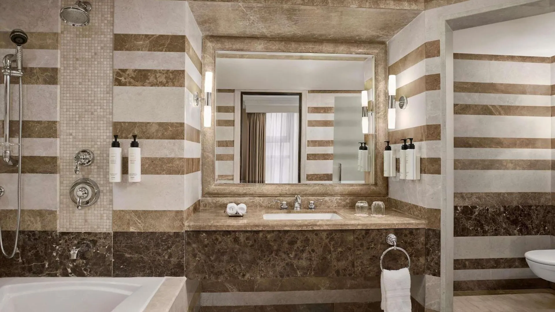 Swissotel Al Maqam Makkah Mecca Saudi Arabia