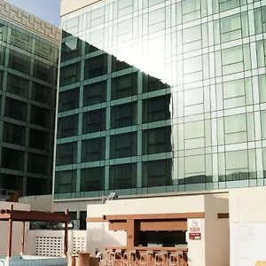 https://crowne-plaza-by-ihg.hotelsinjeddah.net